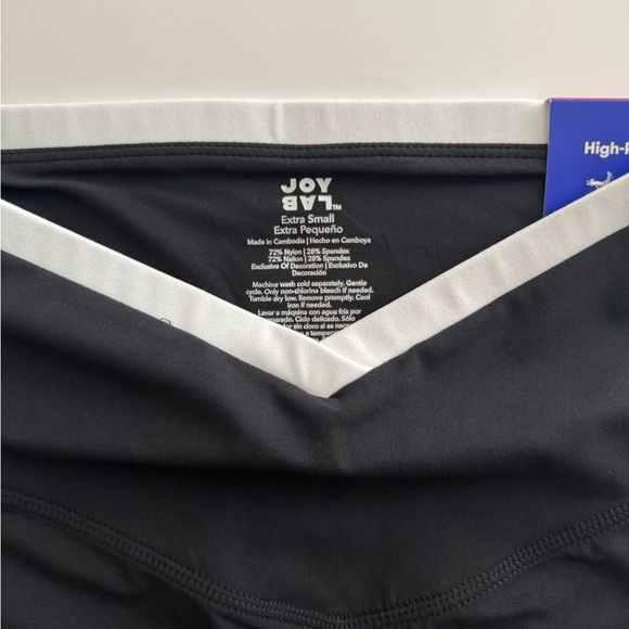 JoyLab Women’s V-Waistband High Rise Biker Shorts Size XS Black White Activewear - Picture 2 of 4